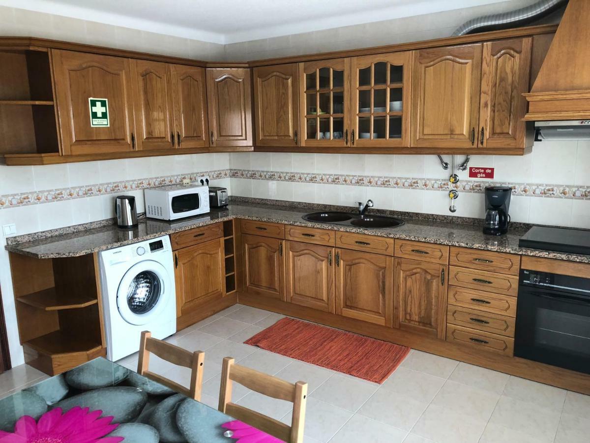 Olinda'S 2 Bedroom Apartment ラゴス エクステリア 写真