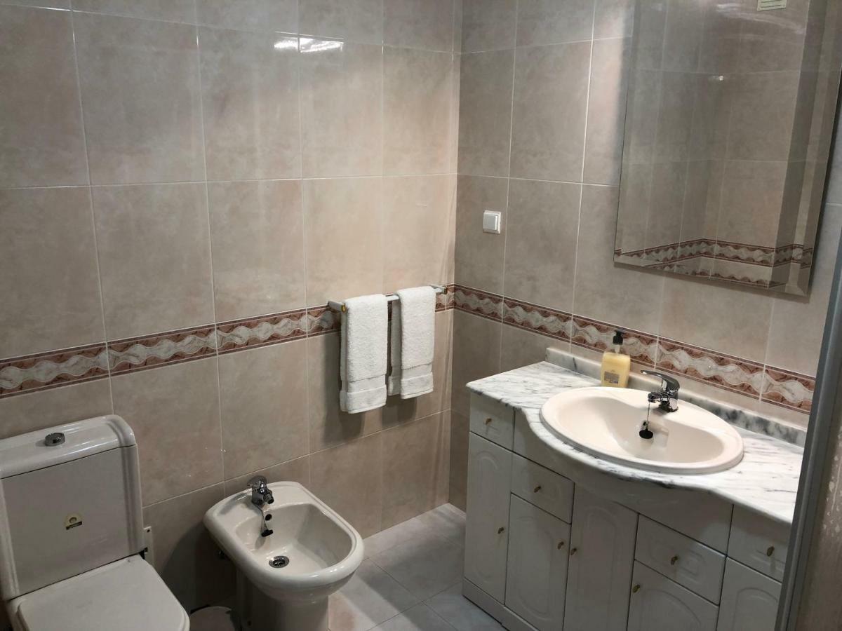 Olinda'S 2 Bedroom Apartment ラゴス エクステリア 写真