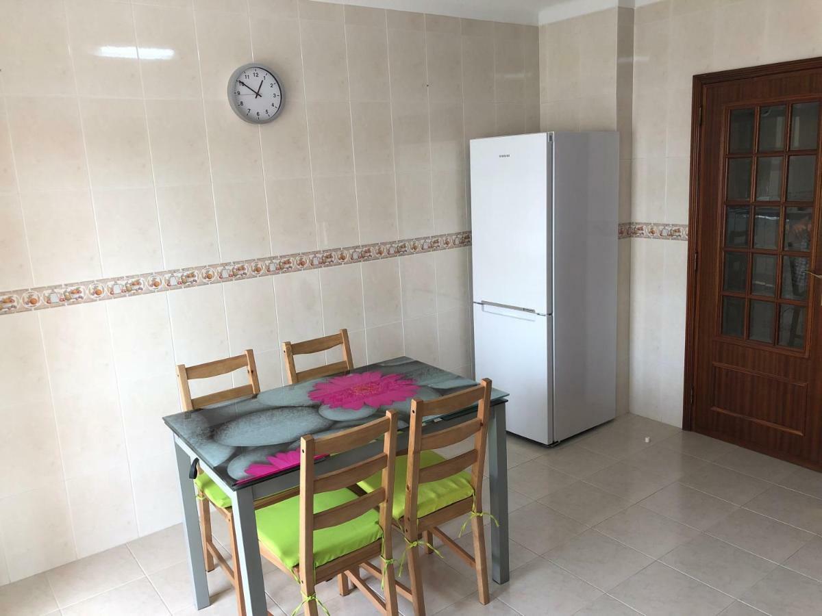 Olinda'S 2 Bedroom Apartment ラゴス エクステリア 写真