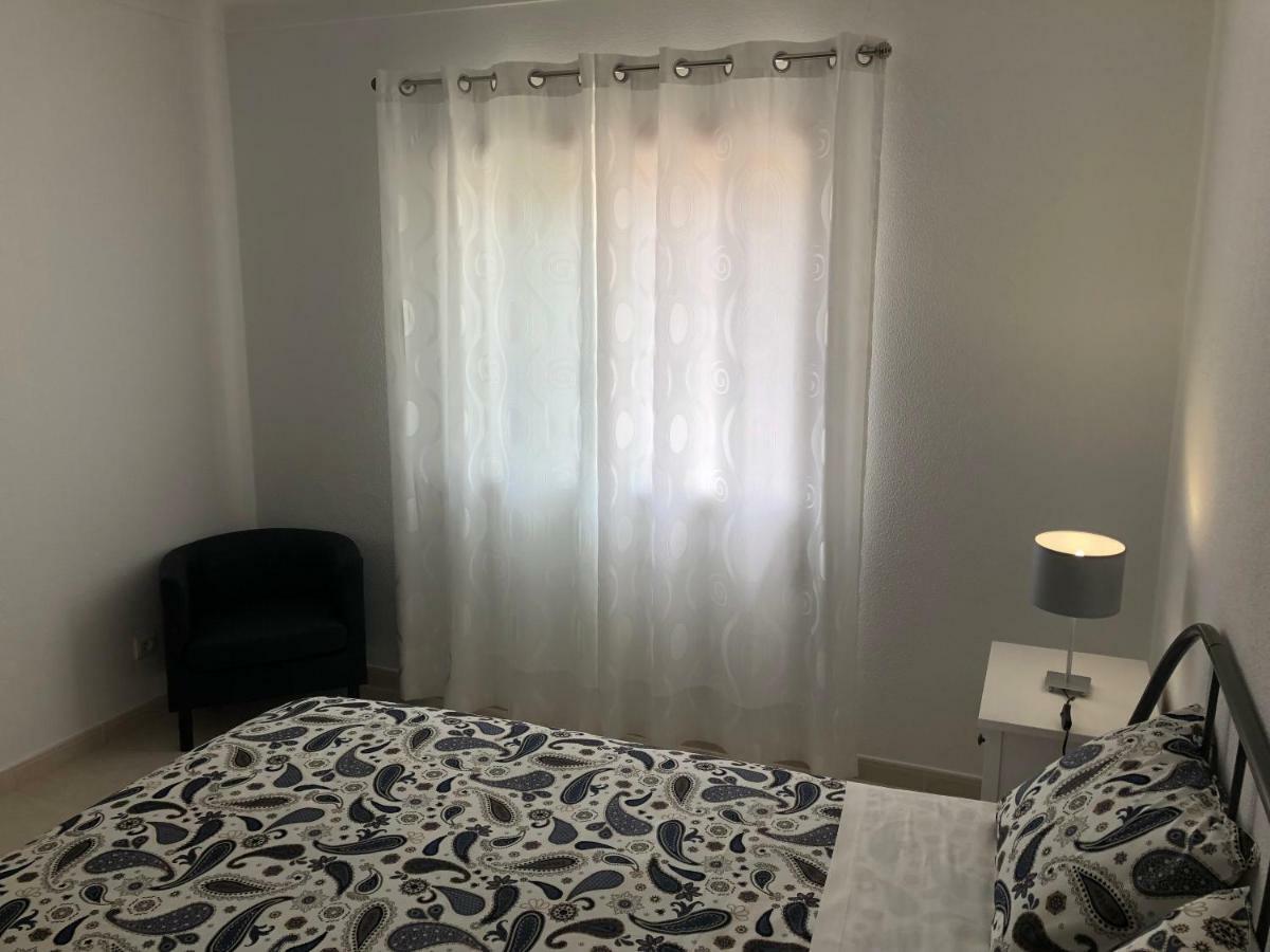 Olinda'S 2 Bedroom Apartment ラゴス エクステリア 写真