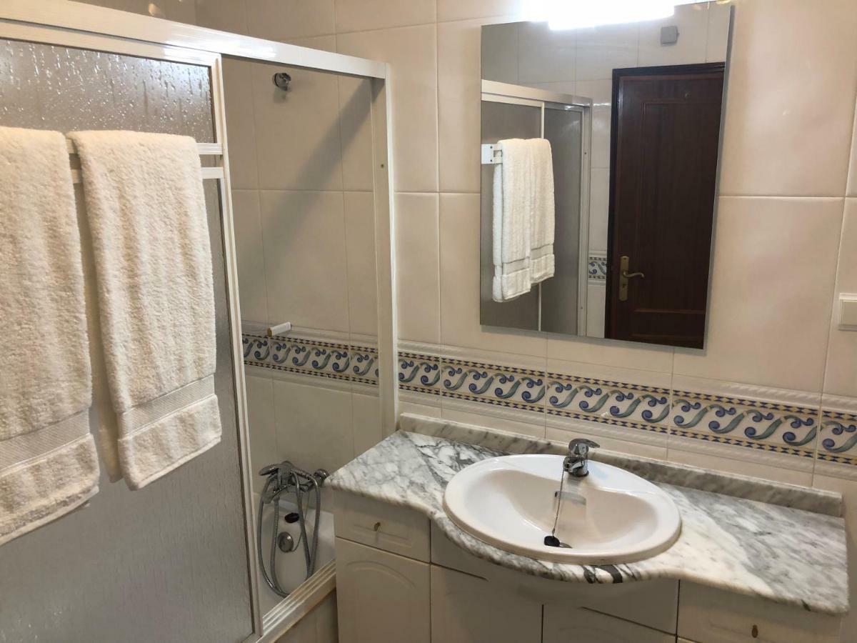 Olinda'S 2 Bedroom Apartment ラゴス エクステリア 写真